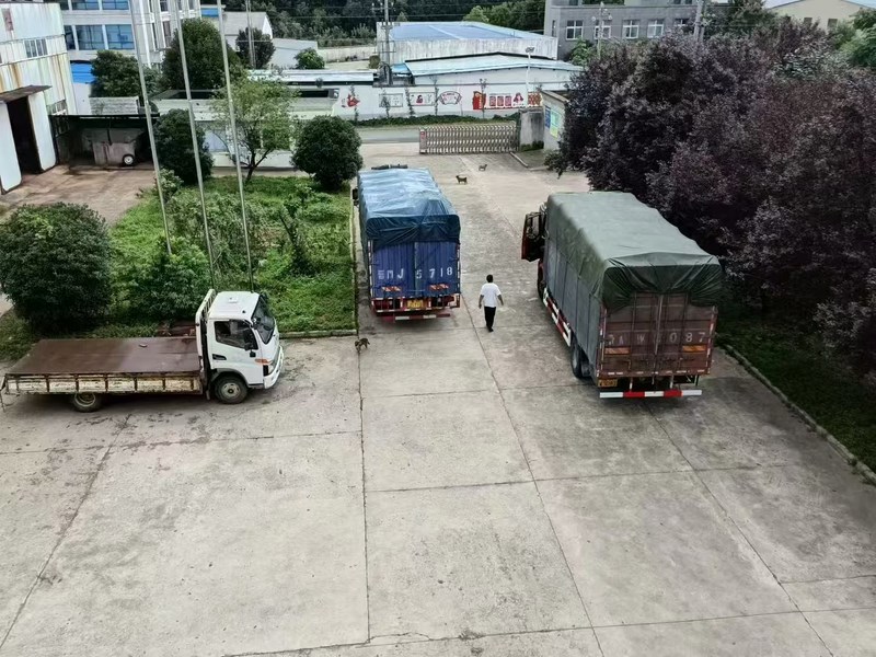 毛尖綠茶全套加工設備兩車一起發(fā)到陜西省商南市